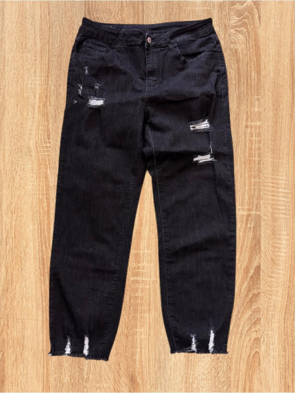 Women’s Black Distressed Jeans